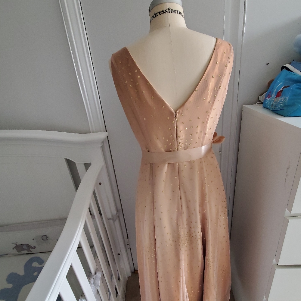 Long Dress. - Picture 2 of 5